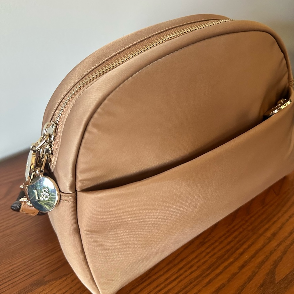 Nouvelle by Lo and Sons NWT - Picture 9 of 14